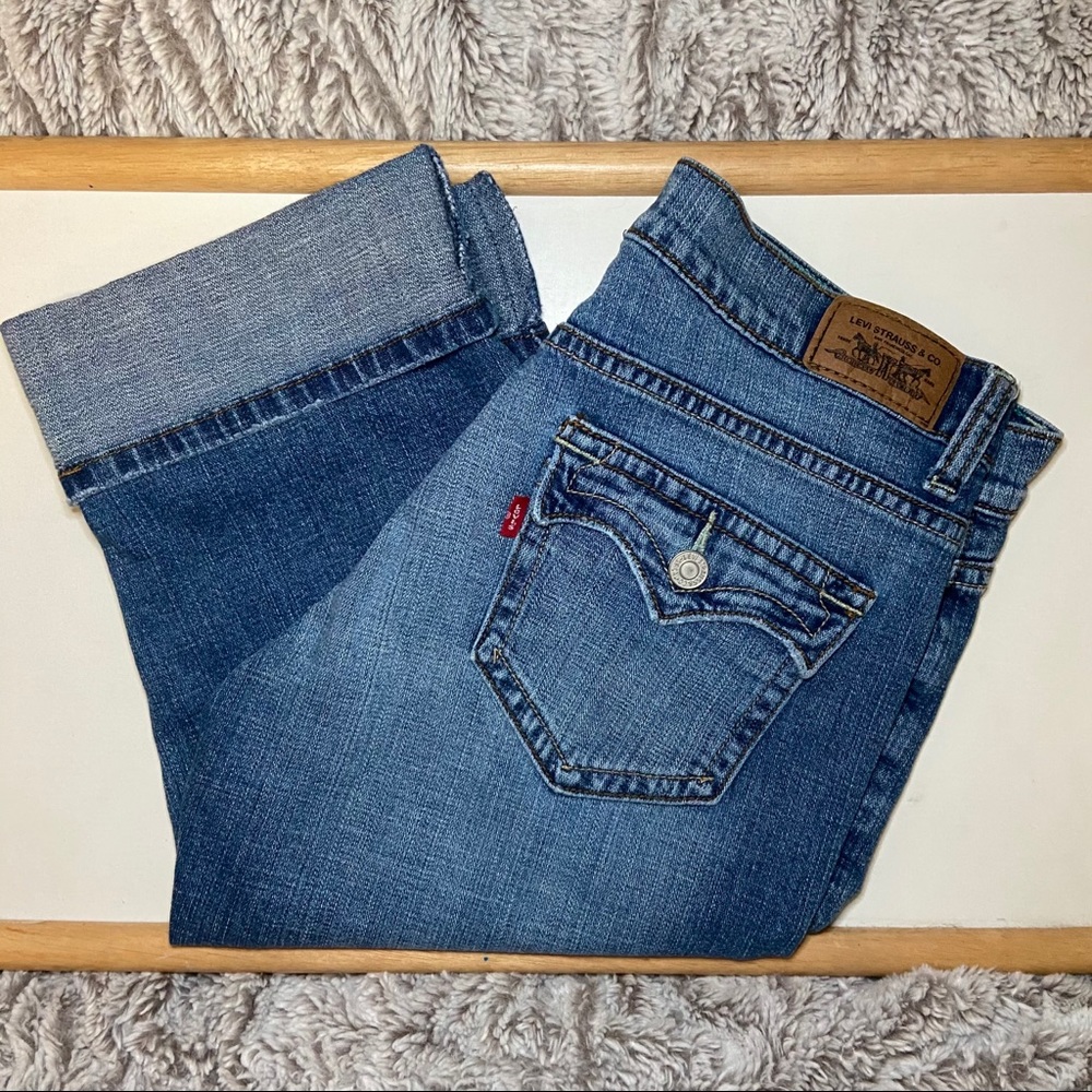 Levi Strauss | Women’s 515 Capri Blue Jeans | Sz 8